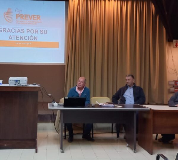 Disertamos en la capacitación para alumnos de Agronomía de la UNER