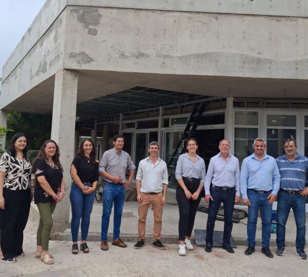 El intendente de Colón visitó el Complejo Turístico de Caja Prever