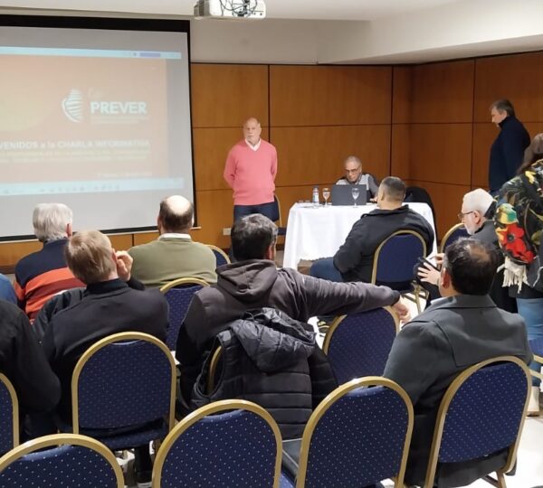 Debate previsional con Colegios profesionales de la región